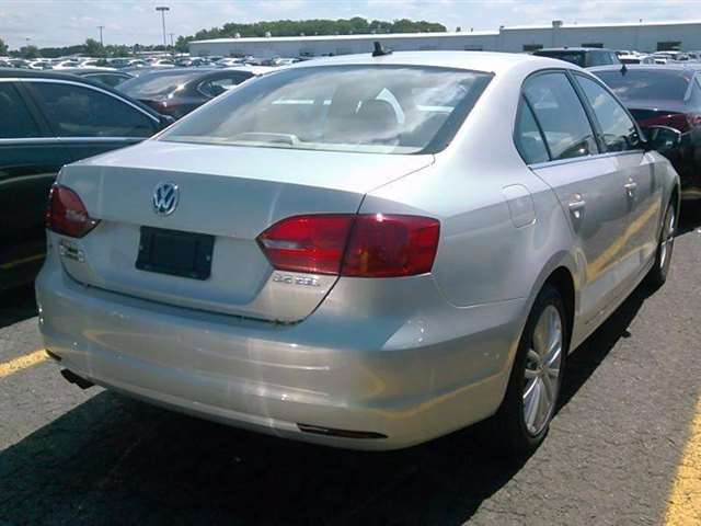 Volkswagen Jetta 2011 photo 1